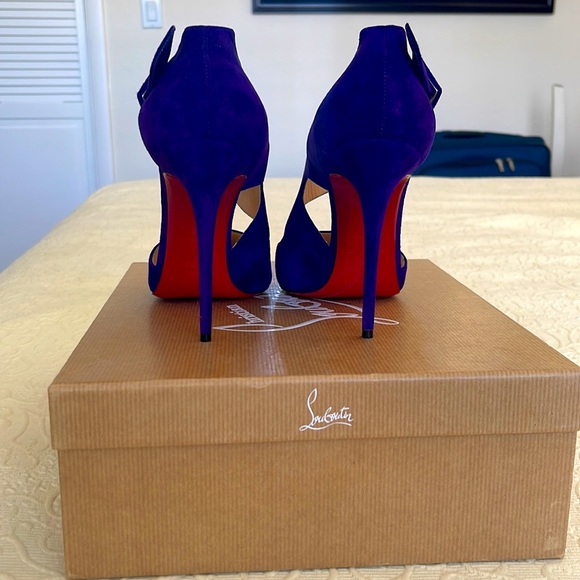 Christian Louboutin Purple Sherpeta 100 Veau Velouros Pumps - Picture 2 of 6